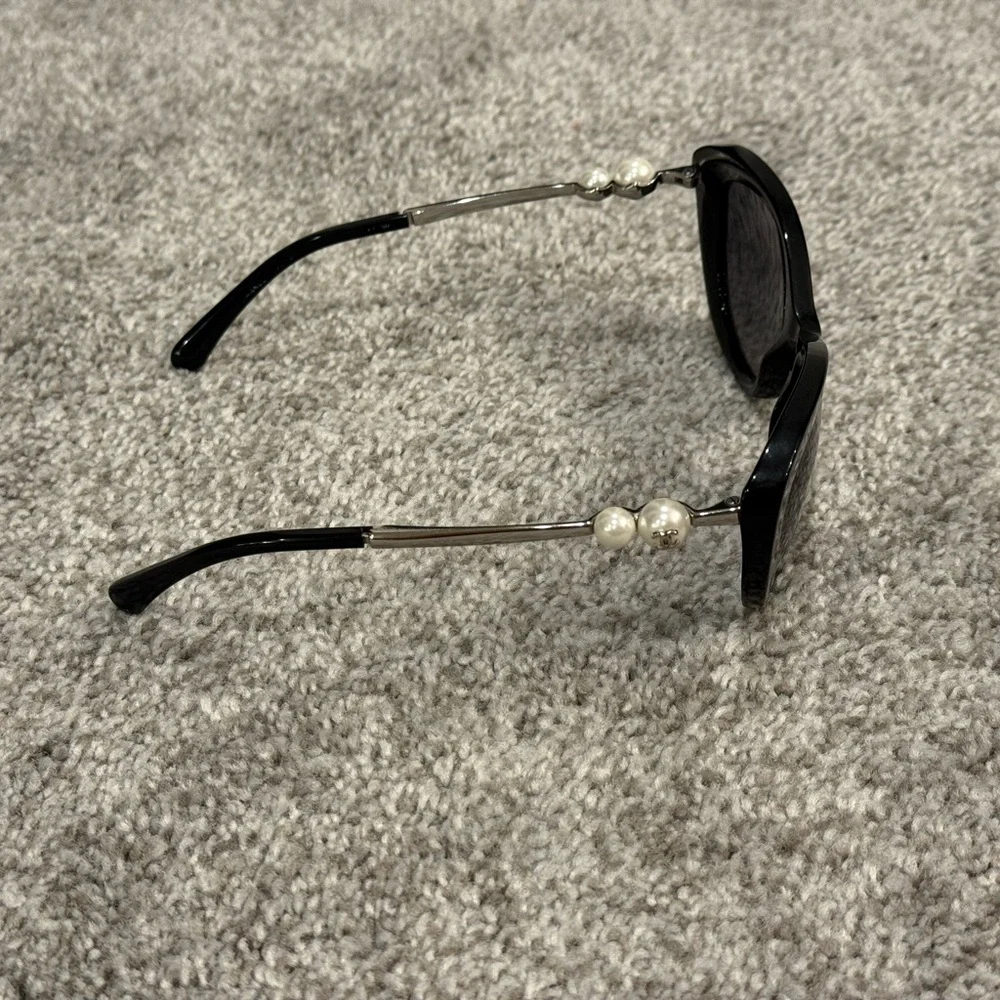 CHANEL Polarized Butterfly Winter Pearl Sunglasses in Black - Picture 6 of 7